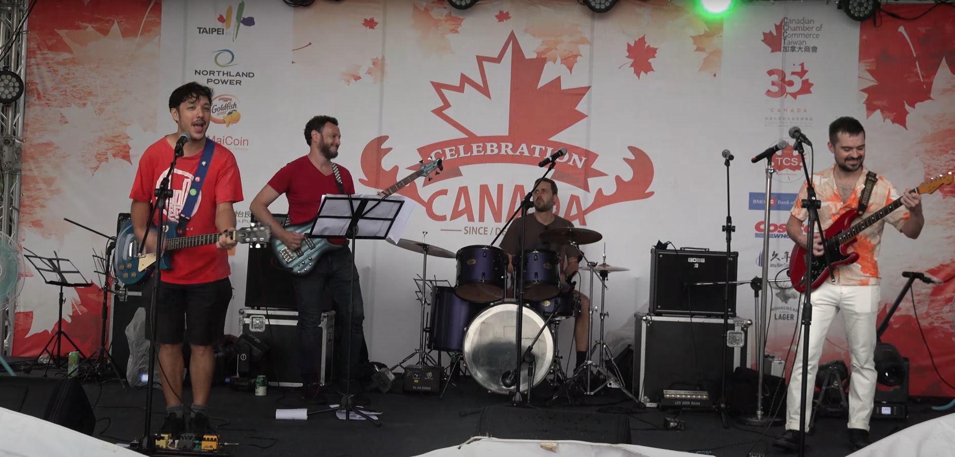 Pangolin on stage playing at Taipei Canada Day